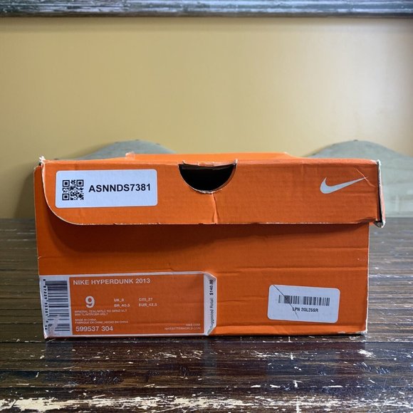 Nike Hyperdunk 2013 - Kyrie Irving Australia PE - Sz 9 - Men's - 599537 304 - Picture 7 of 7